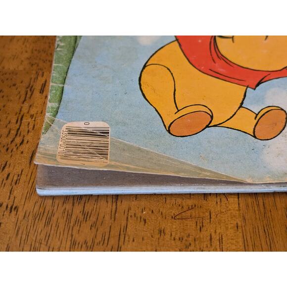 Vintage Winnie the Pooh Book Bundle - Picture 10 of 10